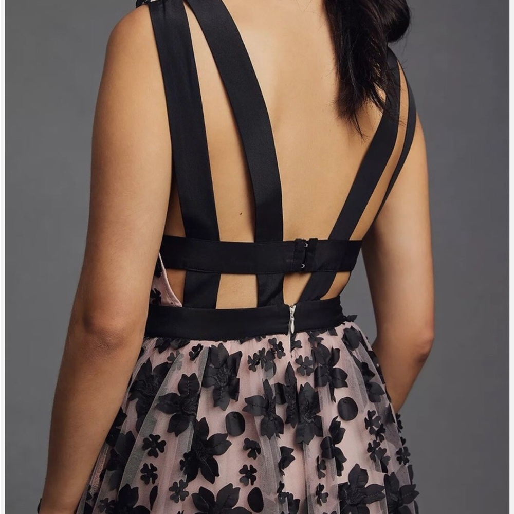 Anthropologie Black Floral Appliqué Plunge Midi Dress in Blush - Picture 3 of 7